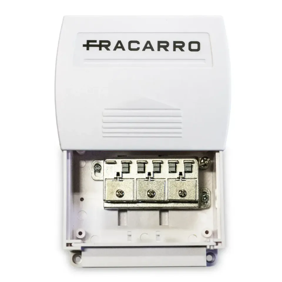 Fracarro PA4ME partitore 4 vie TV-SAT da palo morsetto