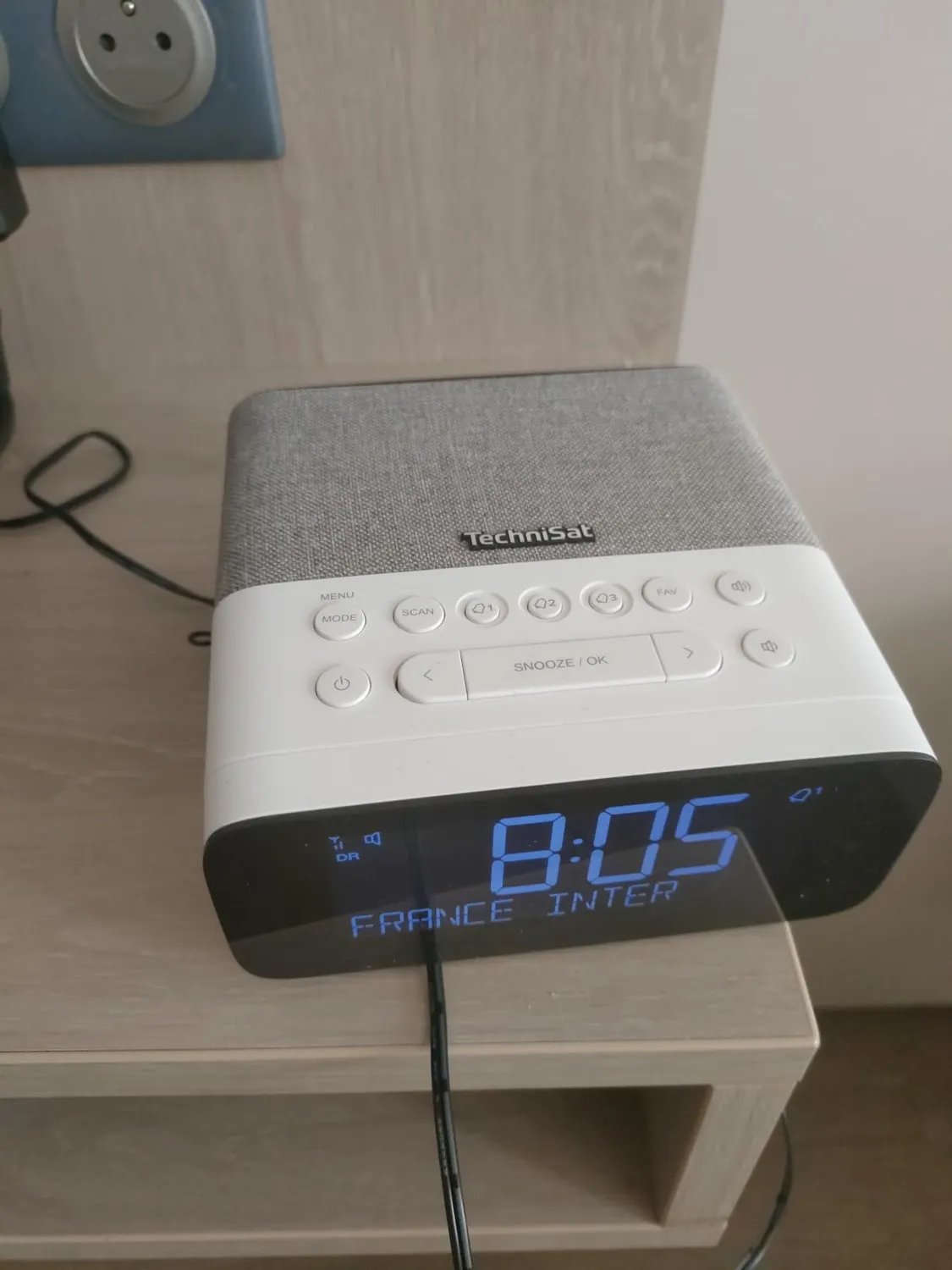 TechniSat DigitRadio 52 ASA radiosveglia DAB+ nera Bluetooth
