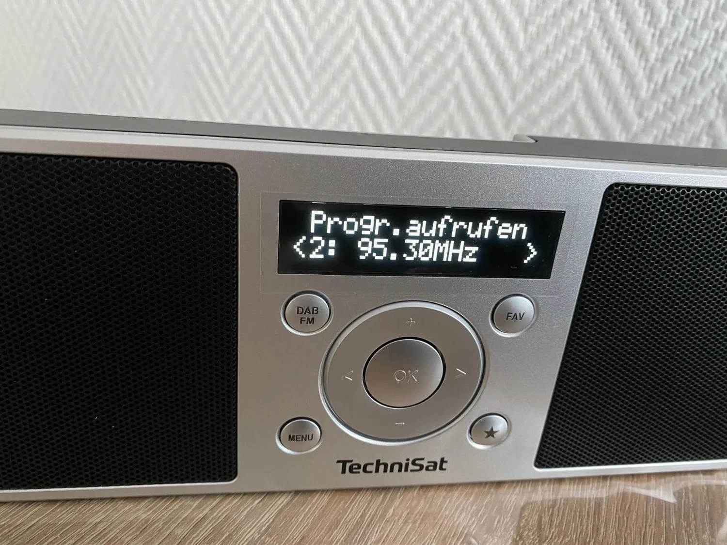 TechniSat DIGITRADIO 1 S radio DAB portatile argento