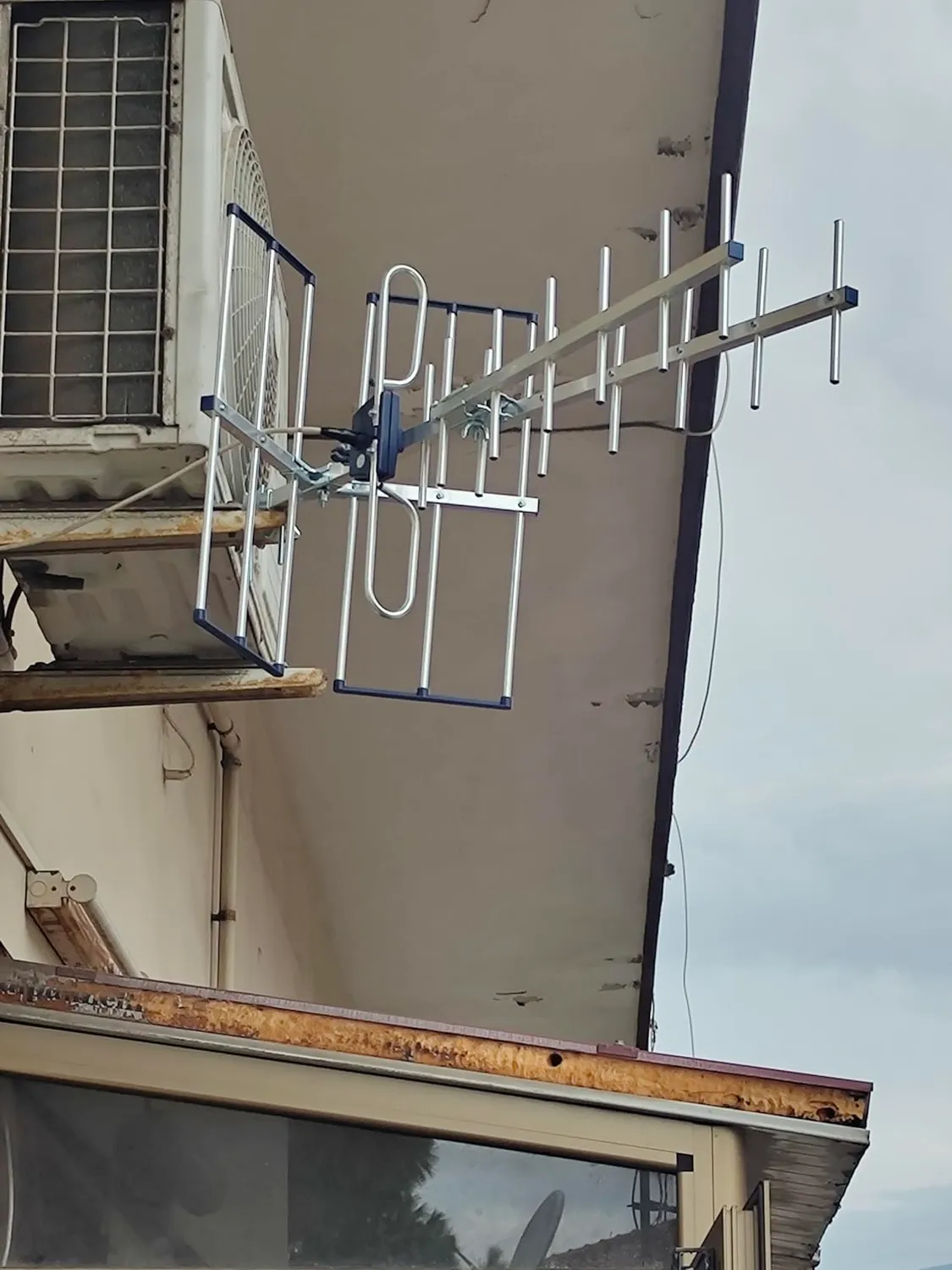 Edision Yagi V 13dB antenna terrestre UHF 87cm con filtro 5G
