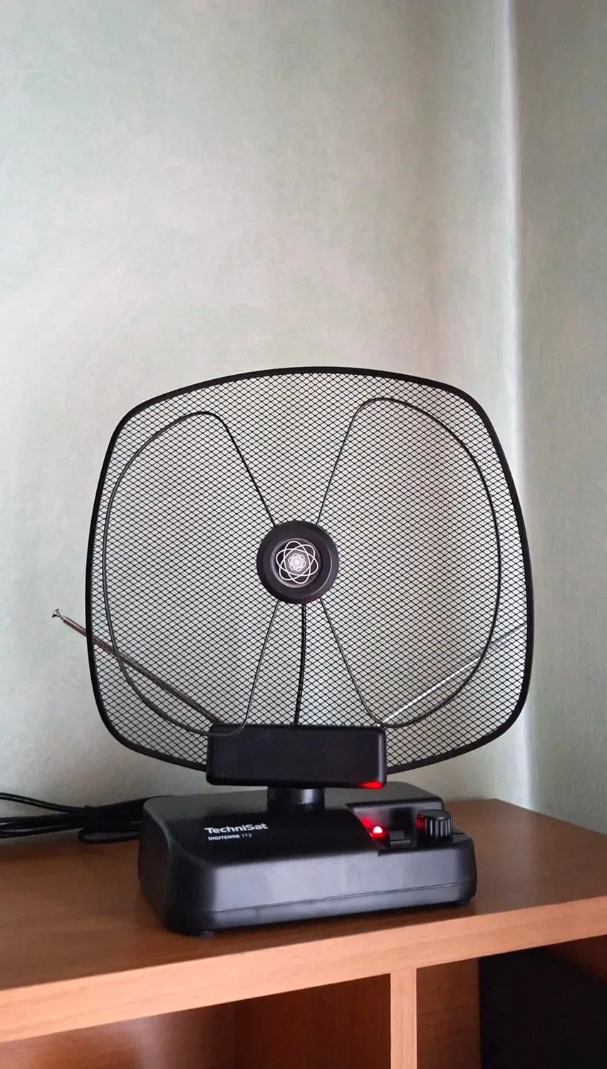TechniSat DIGITENNE TT2 Antenna Interno DVB-T2 DAB 36dB