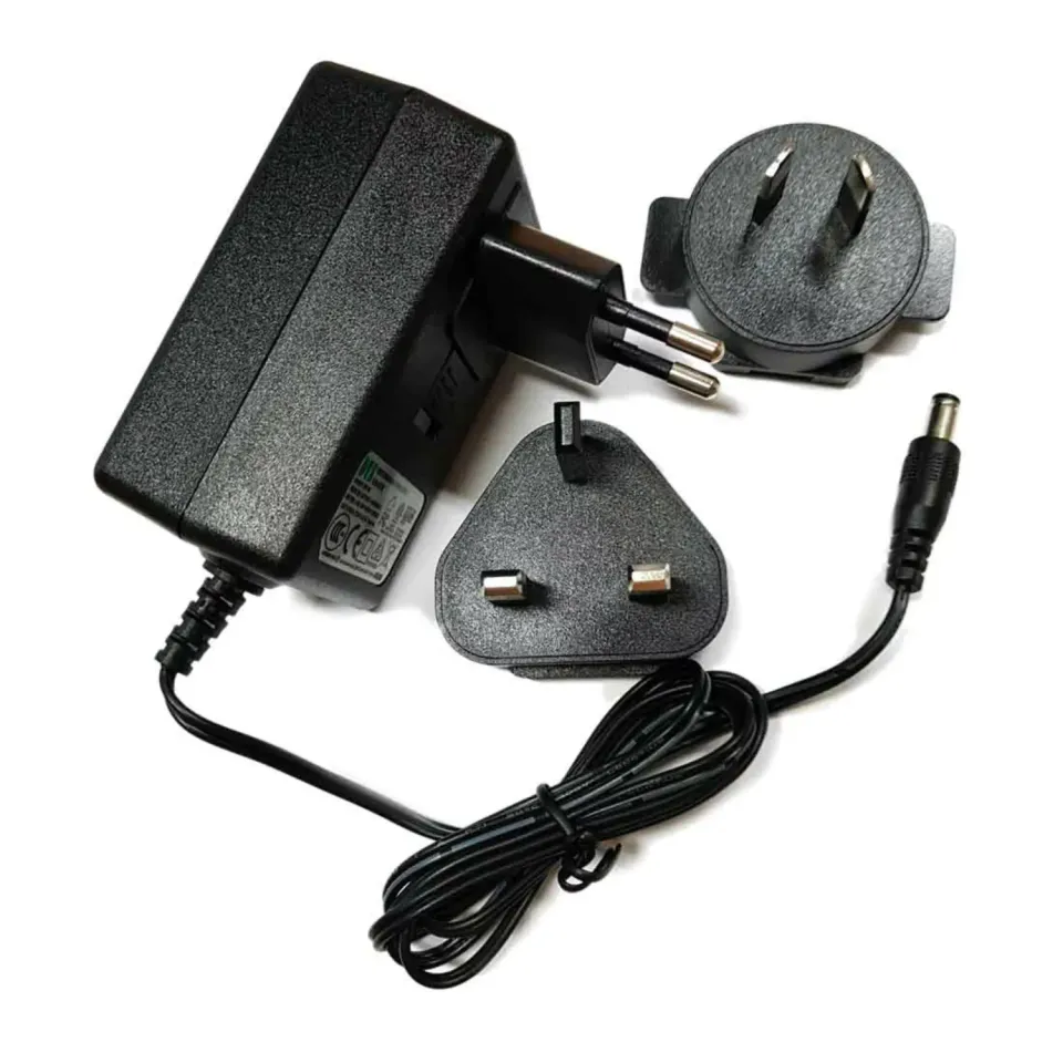 Fracarro PSU1220JA alimentatore 12V 2A jack 2,5 mm multi-spina