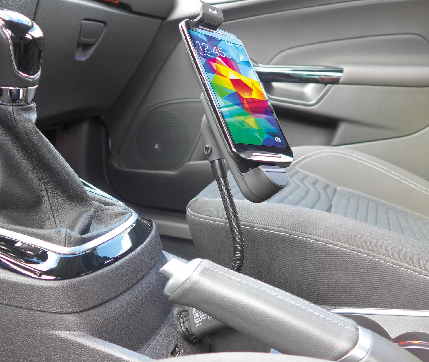 Schwaiger Supporto Auto Smartphone Micro USB Collo Oca